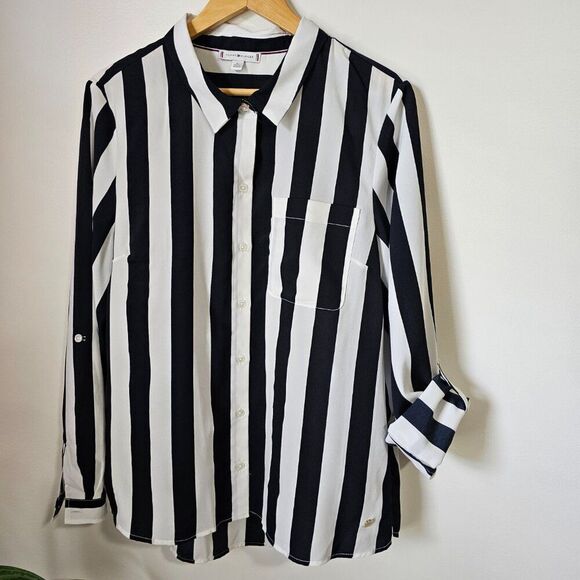 Tommy Hilfiger Tops - NEW WITHOUT TAGS TOMMY HILFIGER BLACK WHITE STRIPED BUTTON DOWN SHIRT XL